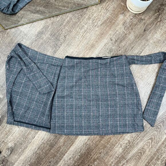 Aritzia Plaid Wilfred Wool/Cashmere Skirt wrap tie flannel mini skirt - Picture 5 of 7